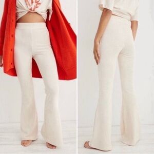 Aerie Women’s Ribbed Flare Pants Cream Size Large